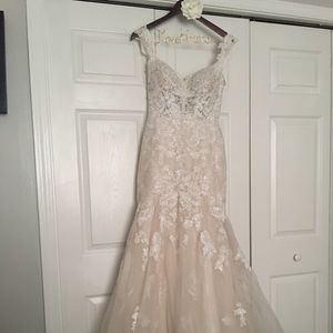 Stella York 6378 size 8